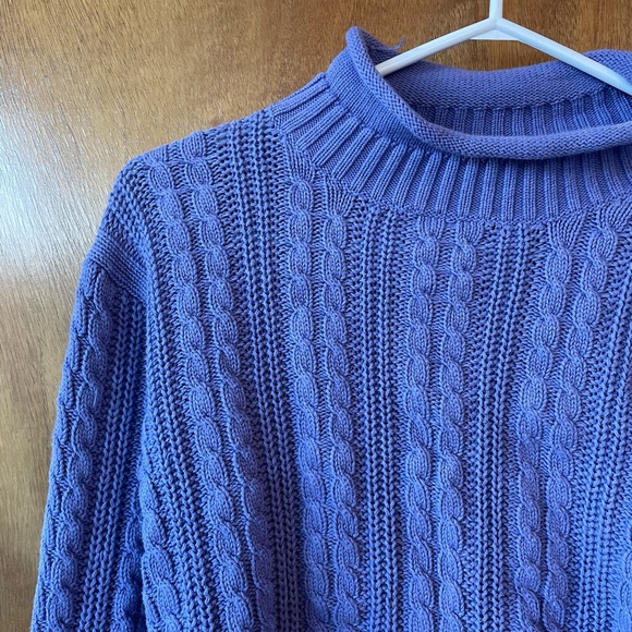 Purple crop top - Picture 2 of 4